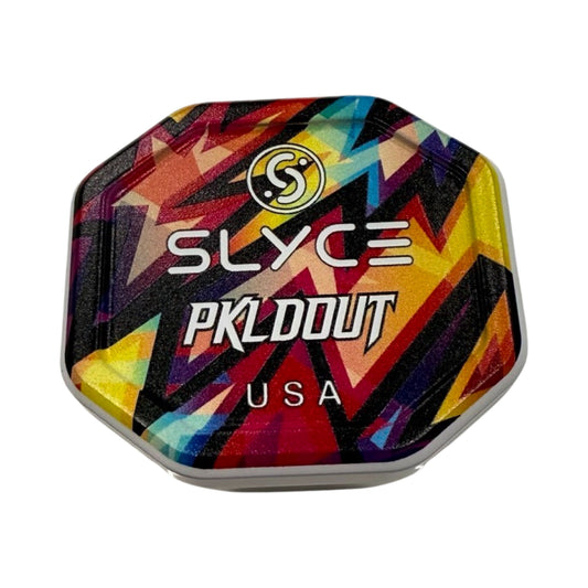PKLDOUT Electric SpeedCap with multicolor geometric pattern and gold rim